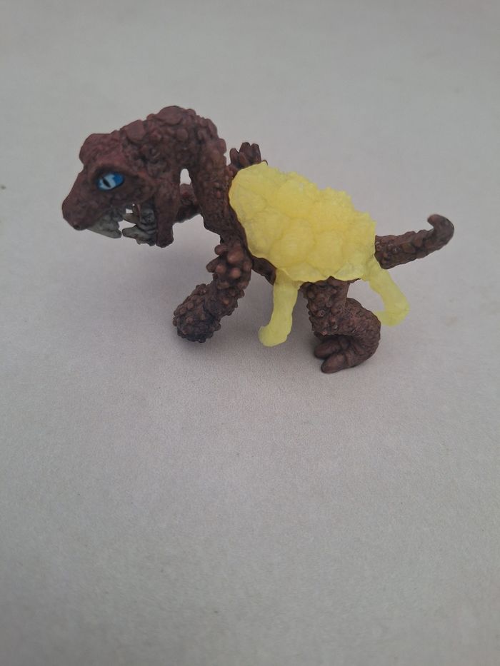 Lot 25 dinosaures/dragons réalistes - photo numéro 8