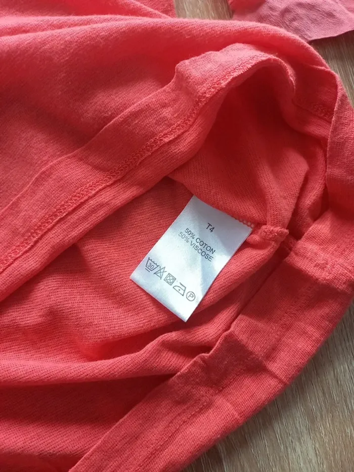 Tee-shirt femme T.4 - photo numéro 5