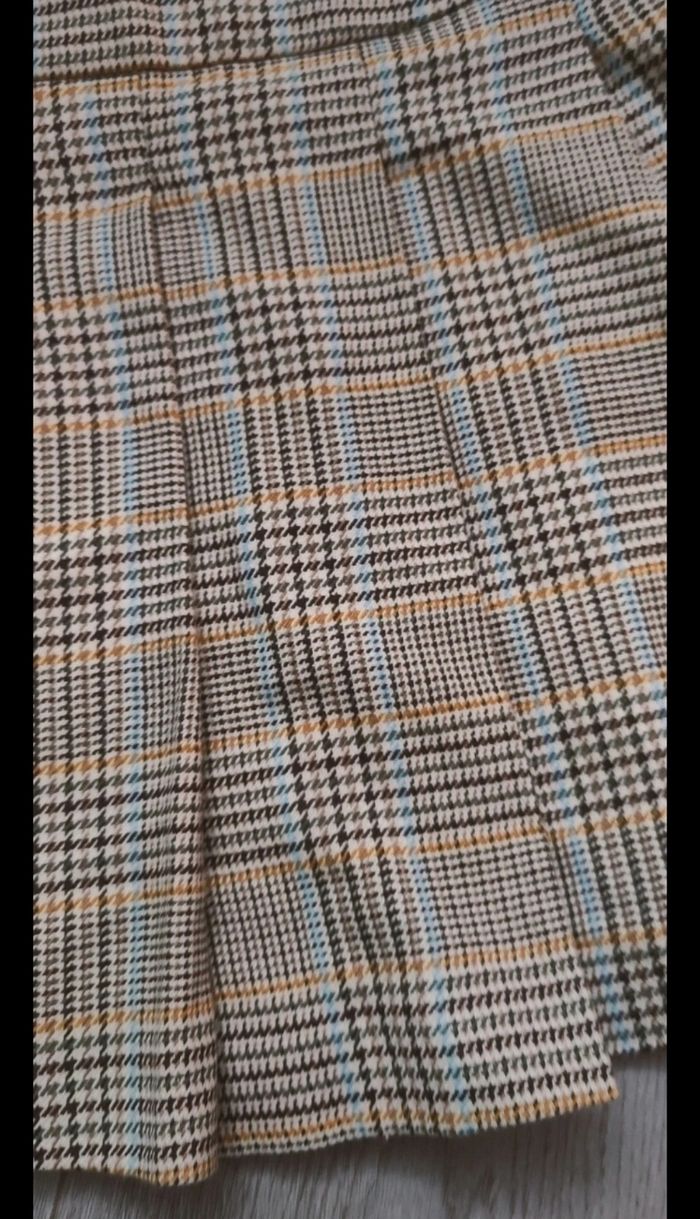 Jupe plissée Zara fille 11 /12 ans - photo numéro 2