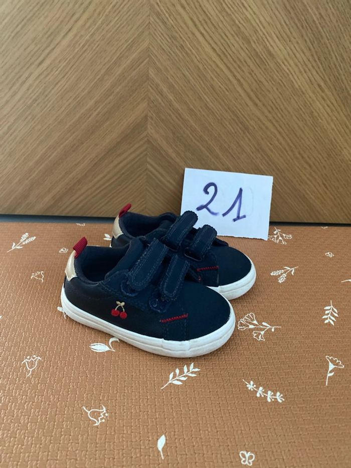 Baskets 21 - cerises