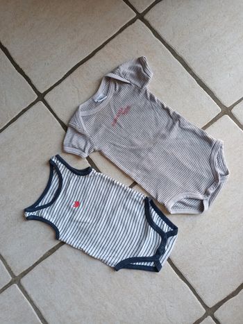 Lot 2 bodies 6mois
