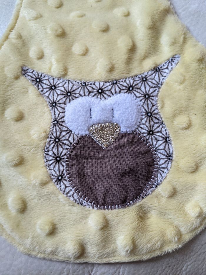 Bavoir protège-épaule anti-rejets anti-reflux bébé - photo numéro 3