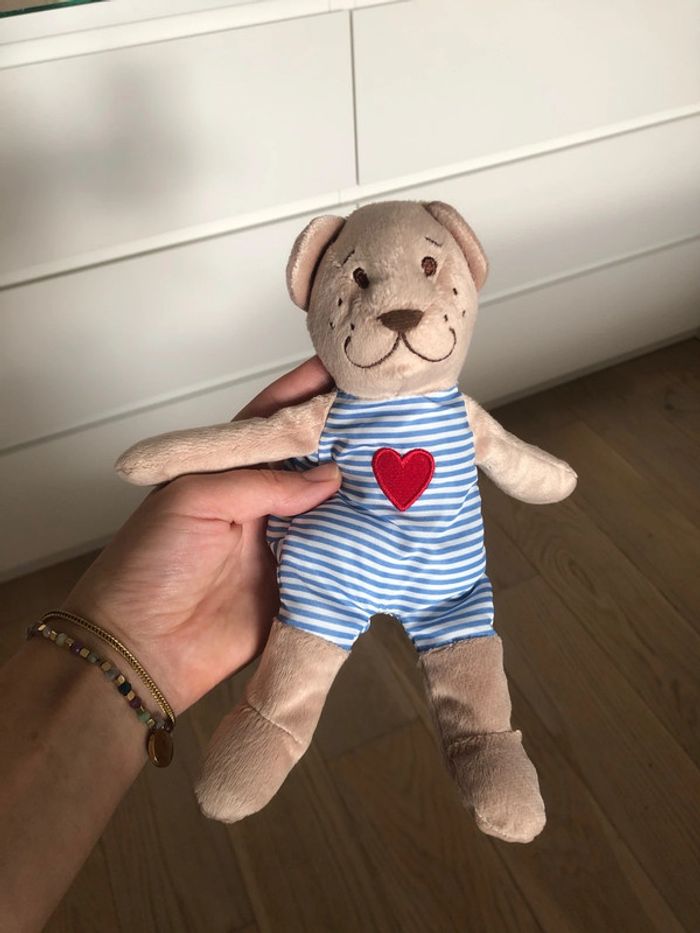 Petit doudou mignon coeur