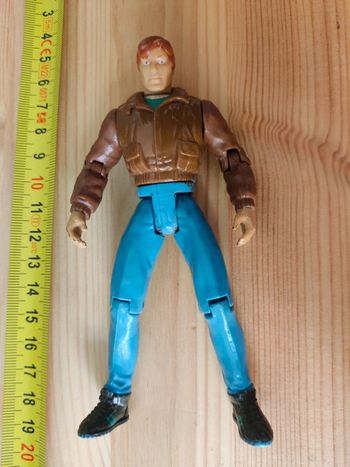 Figurine Marvel Spiderman Peter Parker Toys biz 94 13 cm