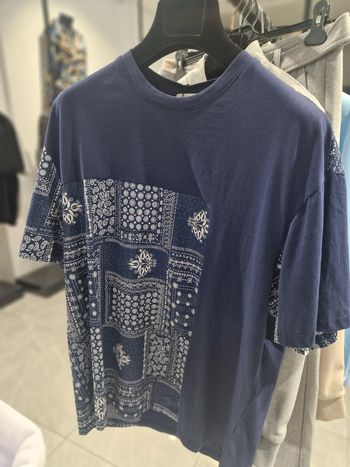 T-shirt ◇ frilivin ◇ neuf