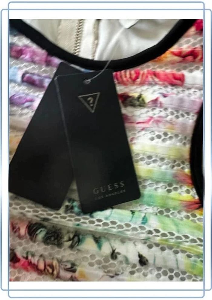 Robe Guess Multicolore, neuve avec étiquette, taille M - photo numéro 4