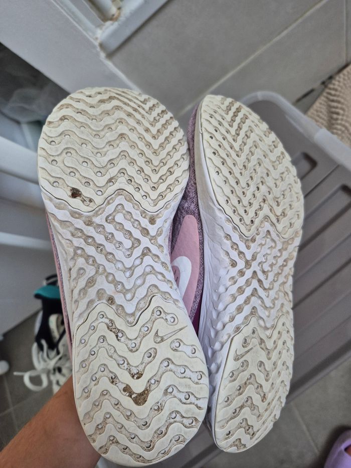 Baskets Nike taille 37,5 - photo numéro 6