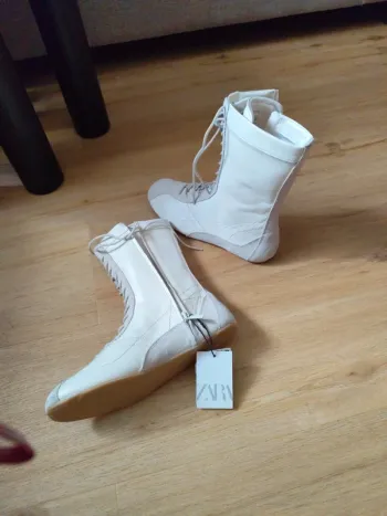 Baskets hautes style boxe Zara cuir blanc cassé 36 neuves