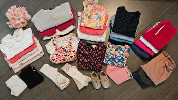 Lot vêtements fille 12 mois