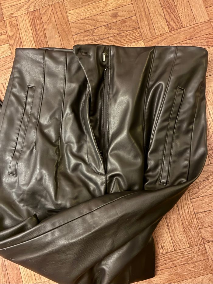 Pantalon simili cuir - photo numéro 2