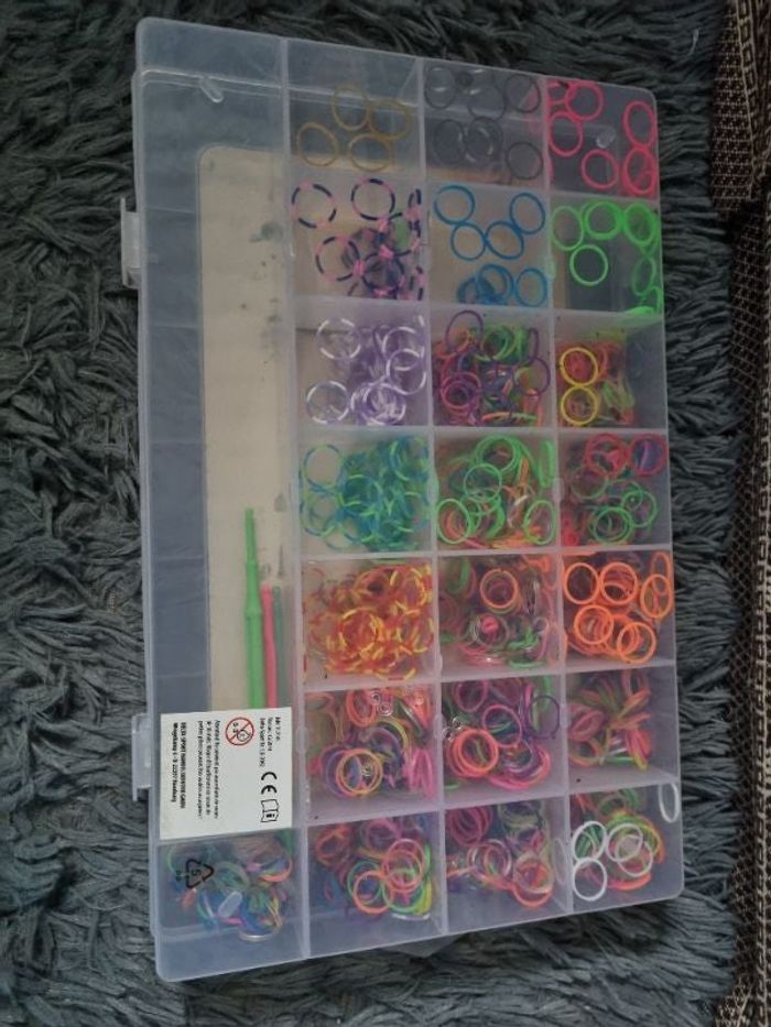 Boîte bracelet élastique Twist-loops