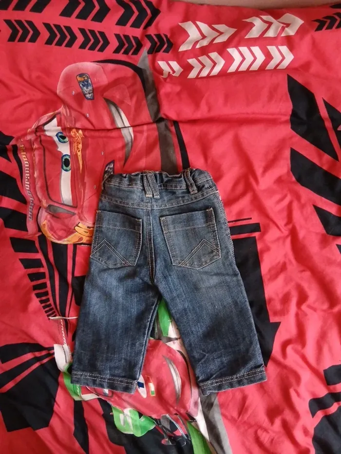Lots de 3 jeans taille 6 mois - photo numéro 3