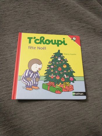 Livre T'choupi fête Noël