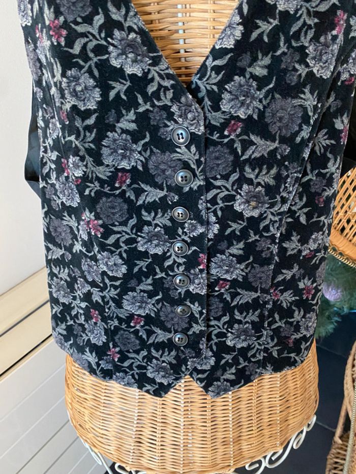 Gilet de tailleur en velours noir avec fleurs grise taille 36 - photo numéro 2