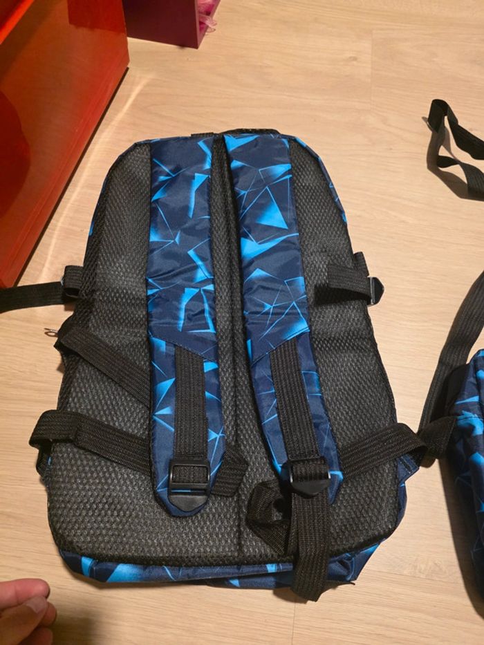 Lot de 2 sacs neufs - photo numéro 7