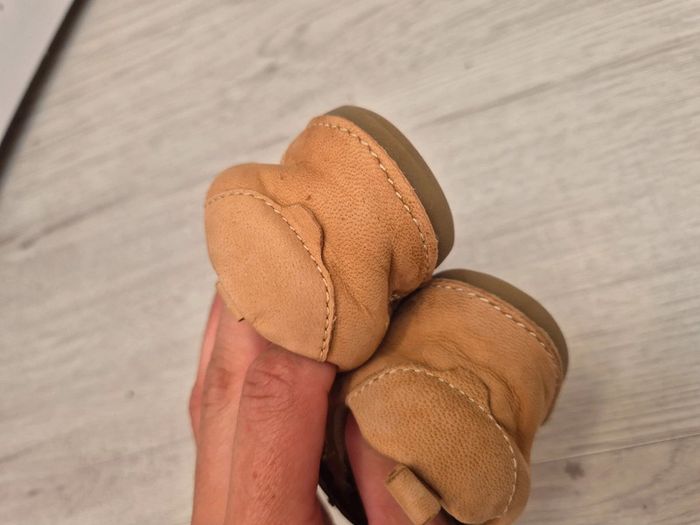 Chaussure chaussons très souple en cuir ideal premier pas - photo numéro 4