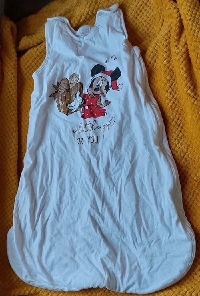 Gigoteuse Kiabi, blanc, en bon état, taille 6/18 mois