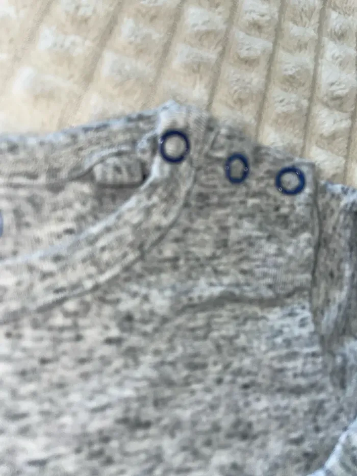 T-shirt manches longues garçon – 12 mois - photo numéro 3