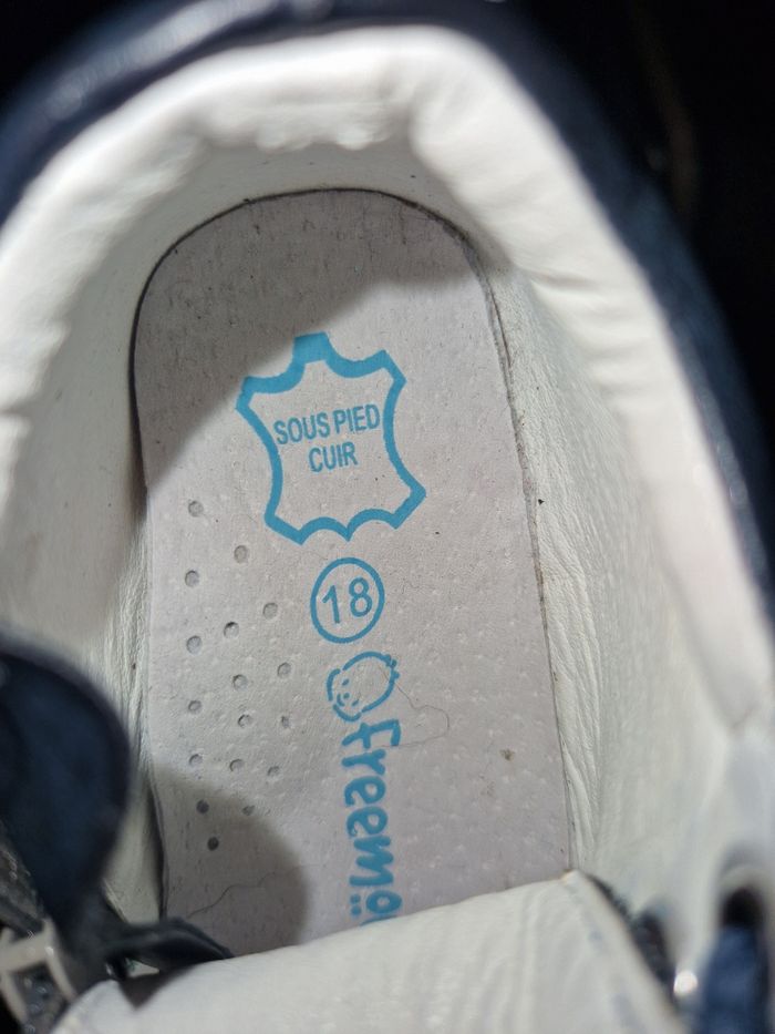 Chaussures bébé garçon taille 18 - photo numéro 6