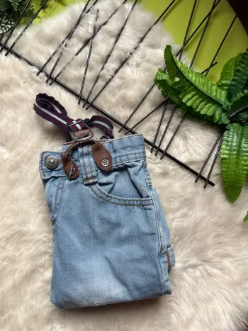 Pantalon à bretelle garçon - 3 ans