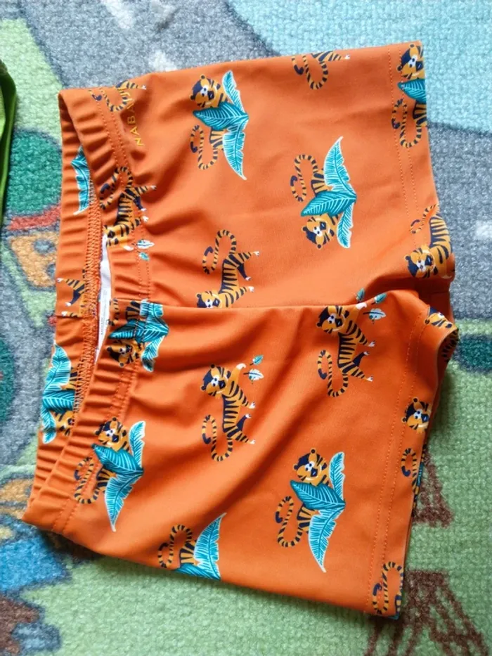 Ensemble Short de bain / maillot de bain - tee shirt de bain 3-4 ans dechatlon - photo numéro 3