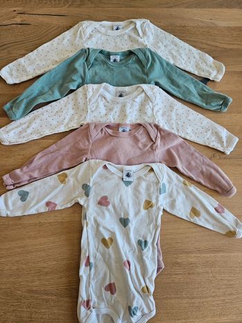 Lot 5 bodies manches longues