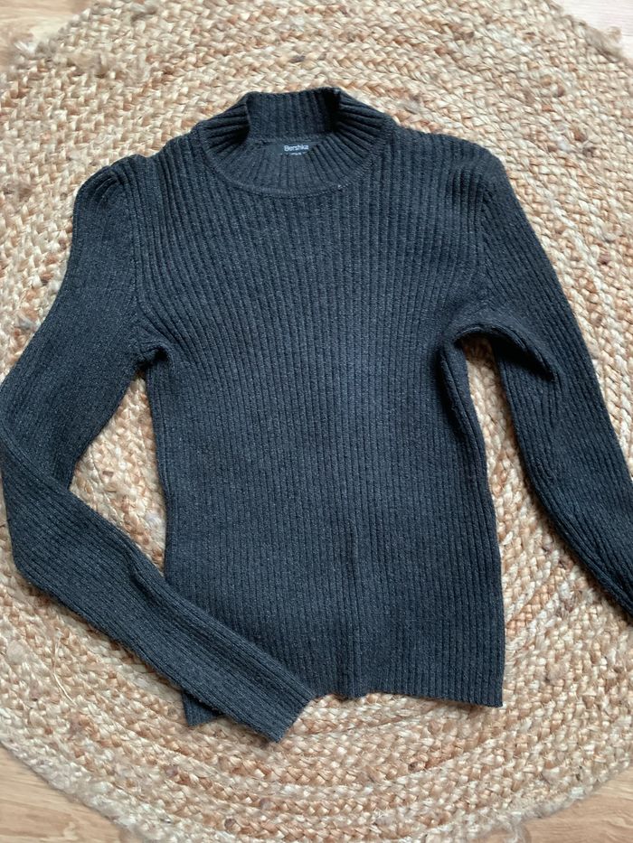 Pull à col bershka
