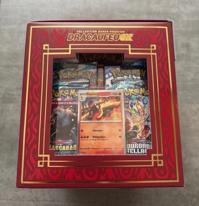 Coffret Pokémon Dracaufeu EX Collection Super Premium - photo numéro 3