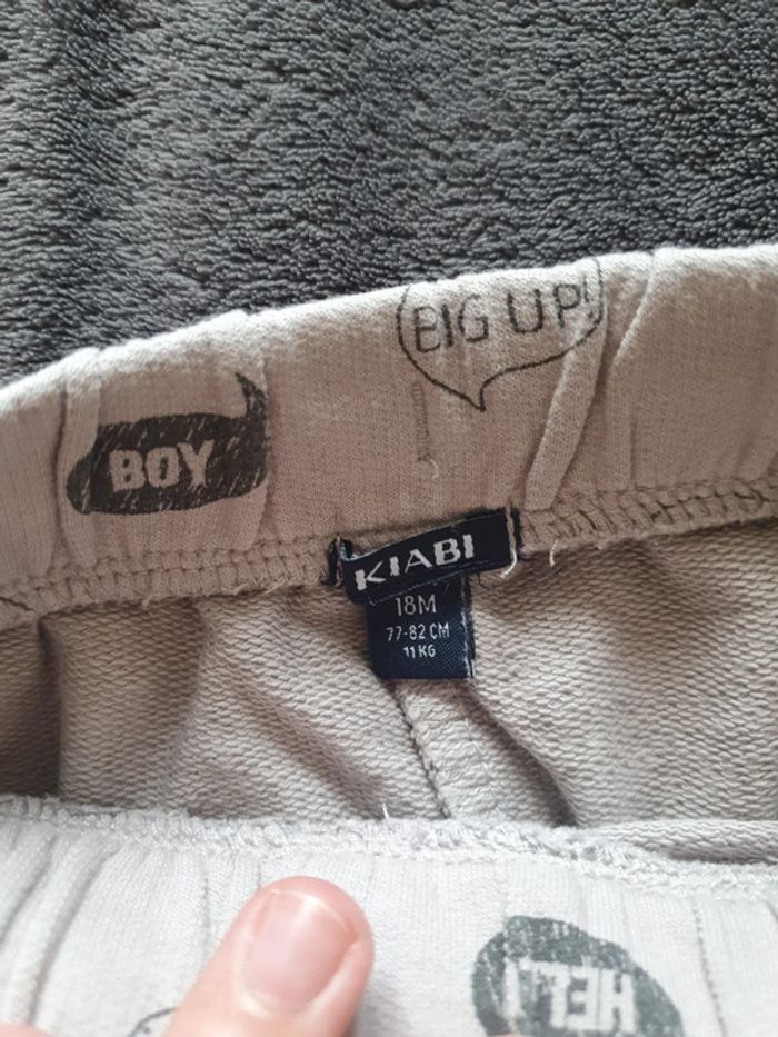 Lot short + jogging kiabi 18 mois - photo numéro 4