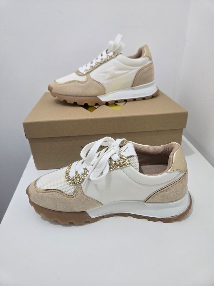 Basket Vanessa WU taille 36 neuves authentiques modele paola blanc beige doré - photo numéro 2