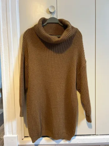 Robe pull marron