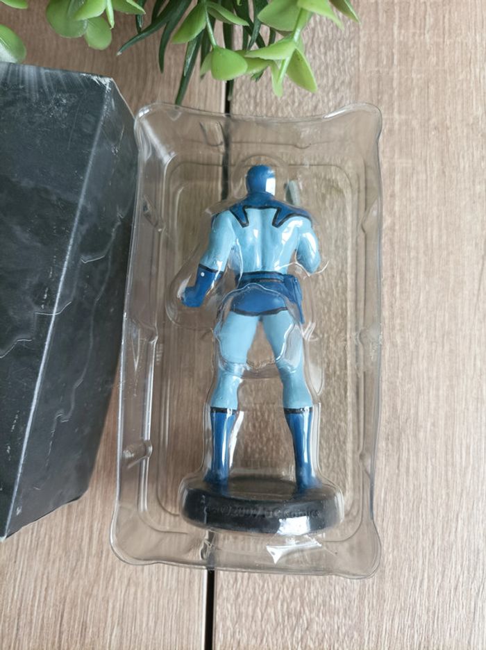 Figurine Blue Beetle DC Comics Eaglemoss Super Hero - photo numéro 3