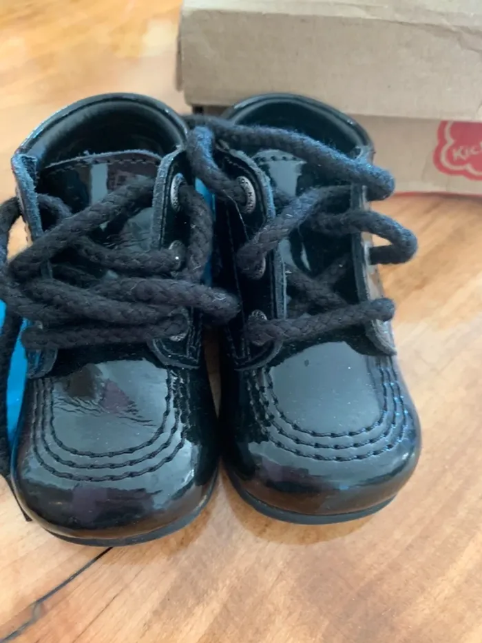 Bottines premiers pas Kickers taille 18 - photo numéro 5