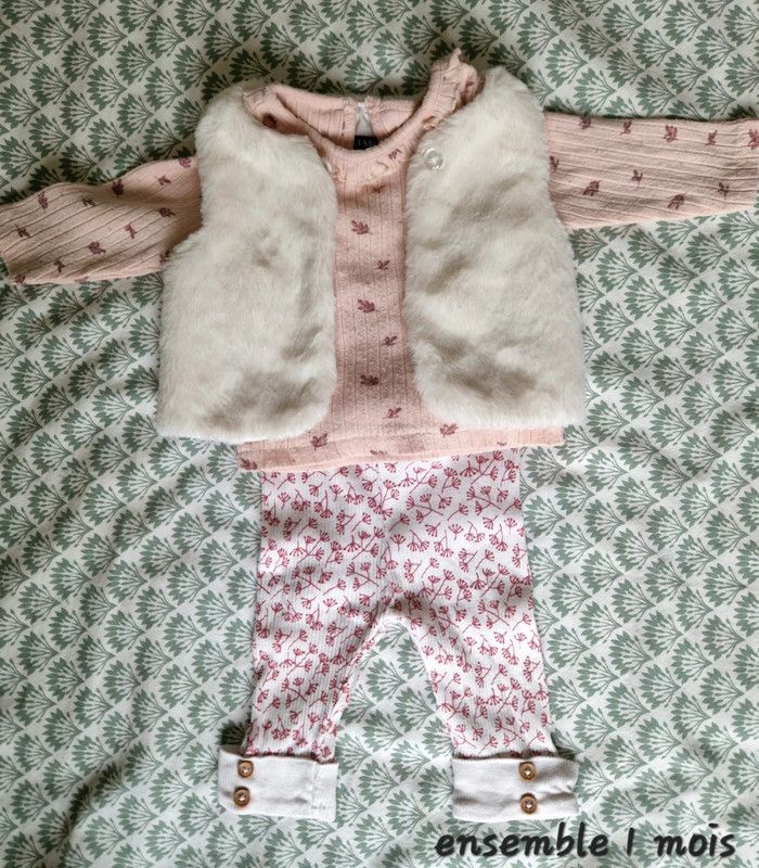 Lot naissance et 1 mois fille - photo numéro 7