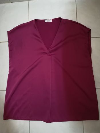 Haut à manches courtes fushia, marque Ineo couture, taille M, très bon état 