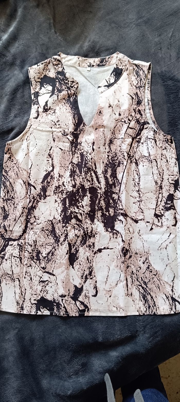 Haut femme neuf taille S