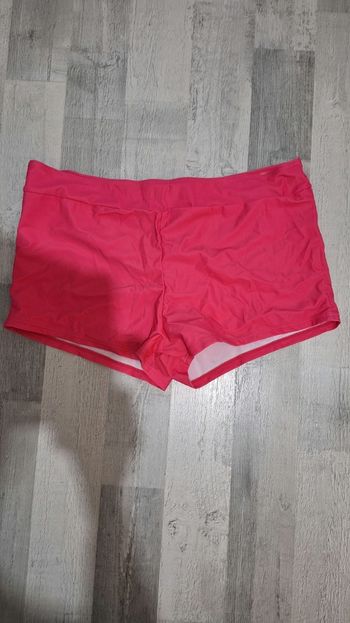 Shorty de bain taille 4XL neuf