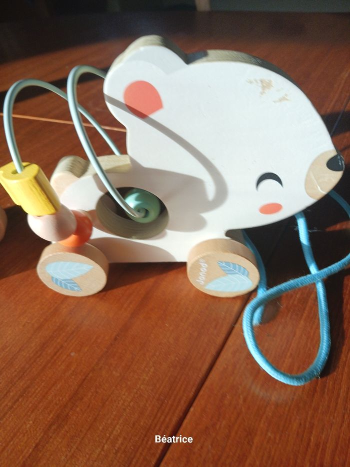 Un petit lot de joujoux - photo numéro 3