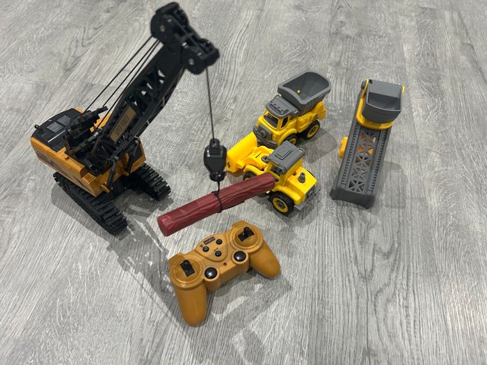 Lot grue télécommandé et engins chantier - photo numéro 3