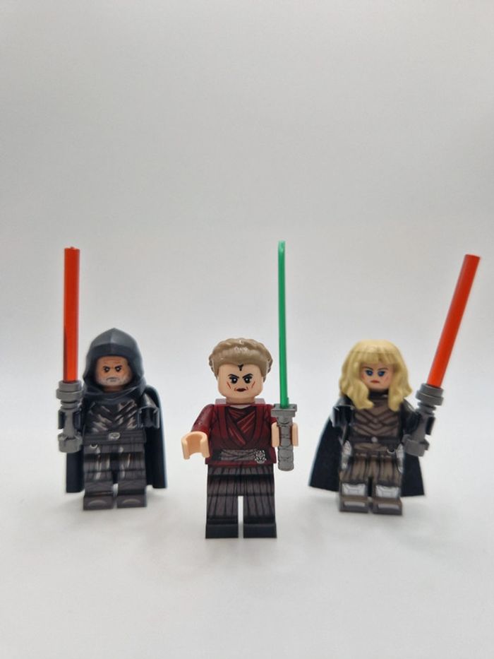 Figurines type lego Sith Ashoka star wars