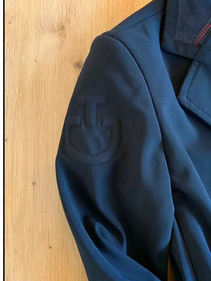 Veste de concours Cavalleria Toscana – Noir avec liseret rouge – Taille 10 ans - photo numéro 5