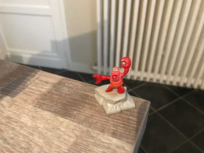 Figurine crabe Sébastien princesse ariel la petite sirène disney