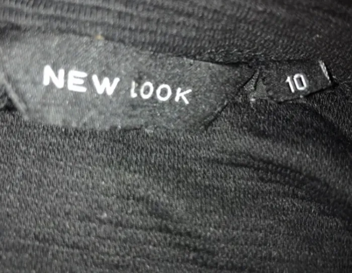 Haut mixte News look noir demie manche noire taille 10 - photo numéro 3