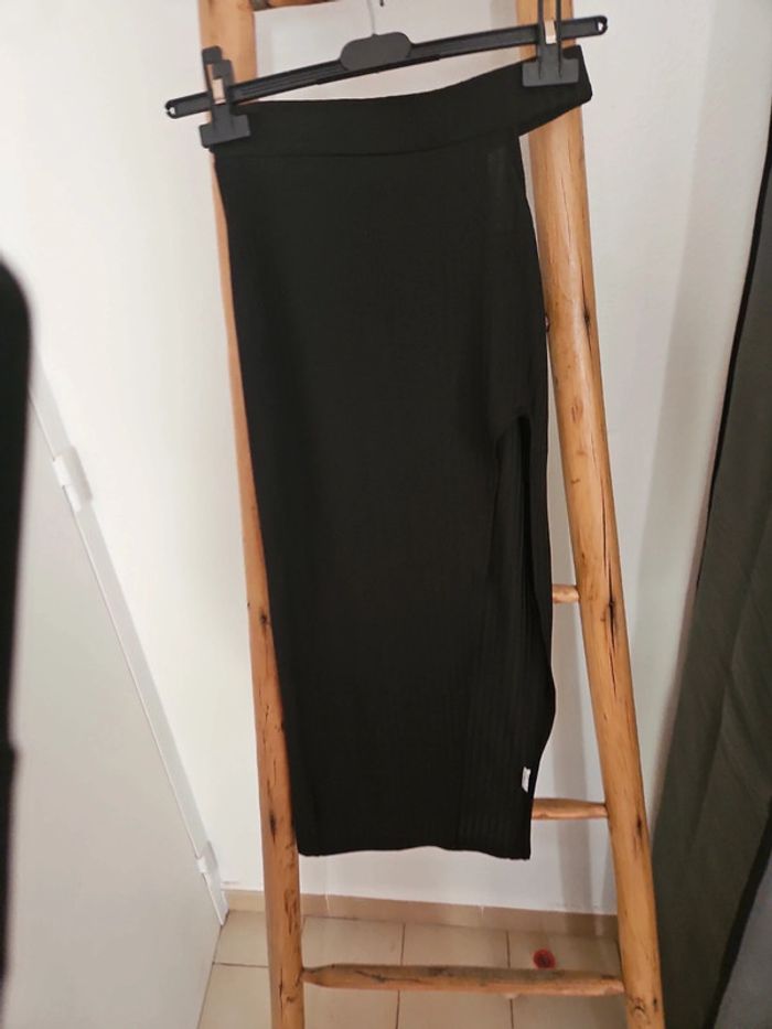 Jupe droite en fente - photo numéro 3