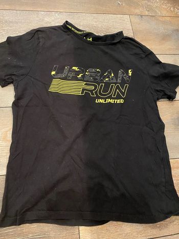 T-shirt noir et jaune LH 12 ans