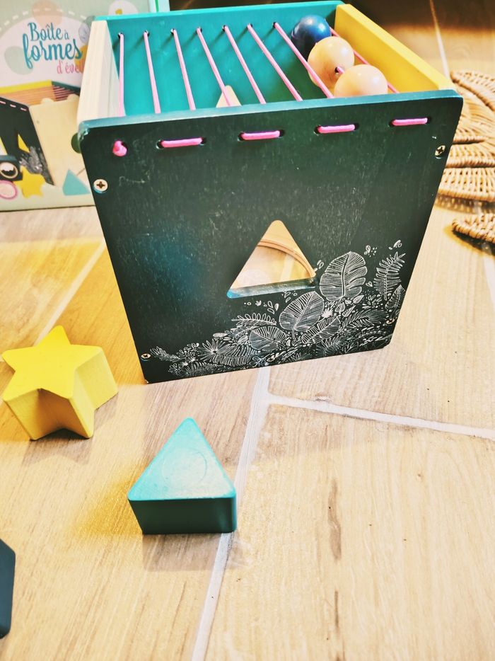 ⭐ Cube boîte à formes multi activités en bois marque Vilac - photo numéro 5