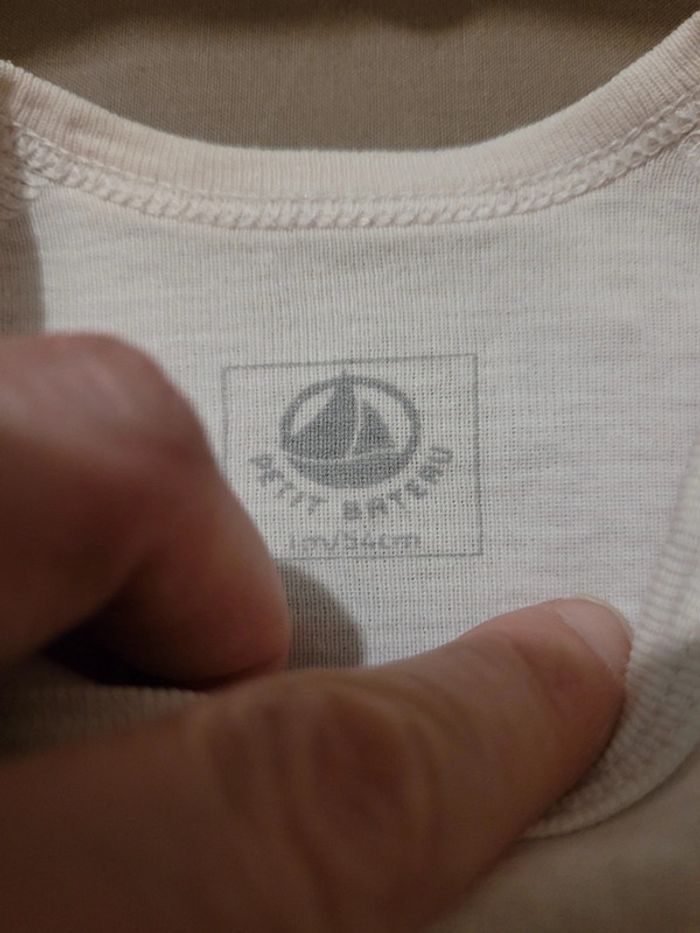 Lot de 2 body petit bateau 3 mois rose pale super etat - photo numéro 2