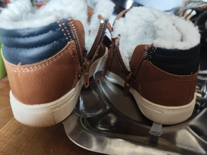 Chaussure montante - photo numéro 2
