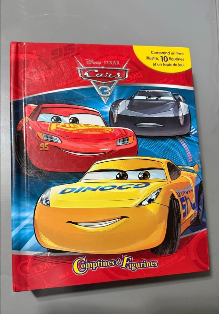 Livre illustré  Cars de Disney « Comptines et figurines » avec figurines