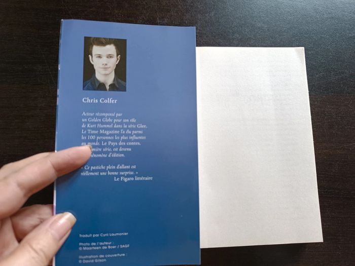 Livre LE PAYS DES CONTES: L'EVEIL DU DRAGON - photo numéro 2